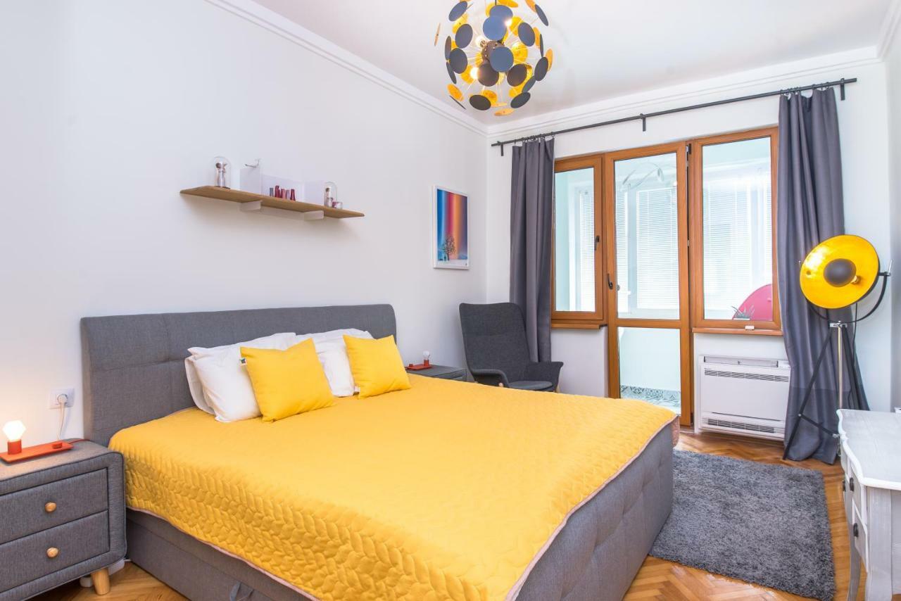 Designer & Luxurious, Business, One Bedroom In By Flat Mаnager Appartamento *